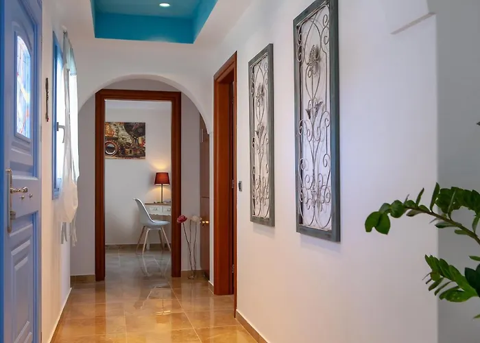 Sunrise Santorini Apartment