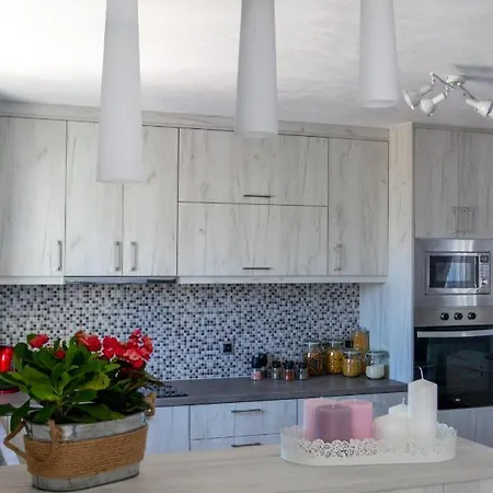 Sunrise Santorini Apartament Emporio (Santorini)